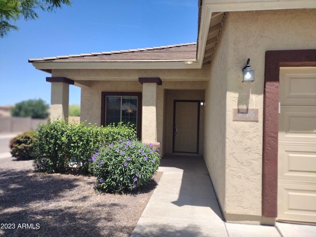 466 E Yellow Wood Avenue, San Tan Valley, AZ 85140