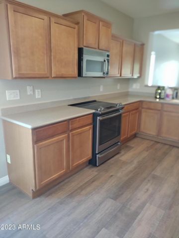 466 E Yellow Wood Avenue, San Tan Valley, AZ 85140