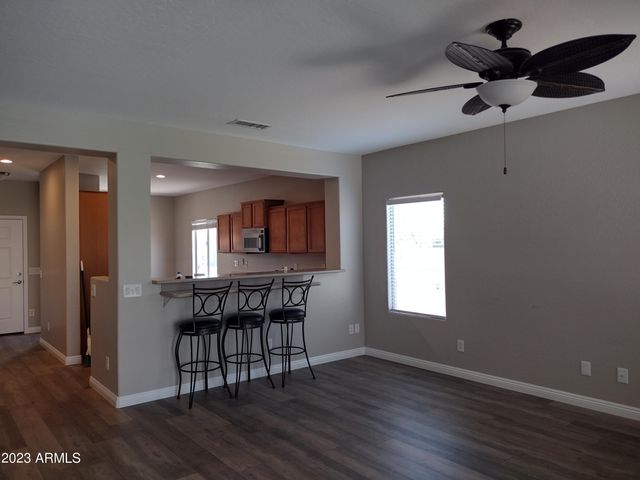 466 E Yellow Wood Avenue, San Tan Valley, AZ 85140