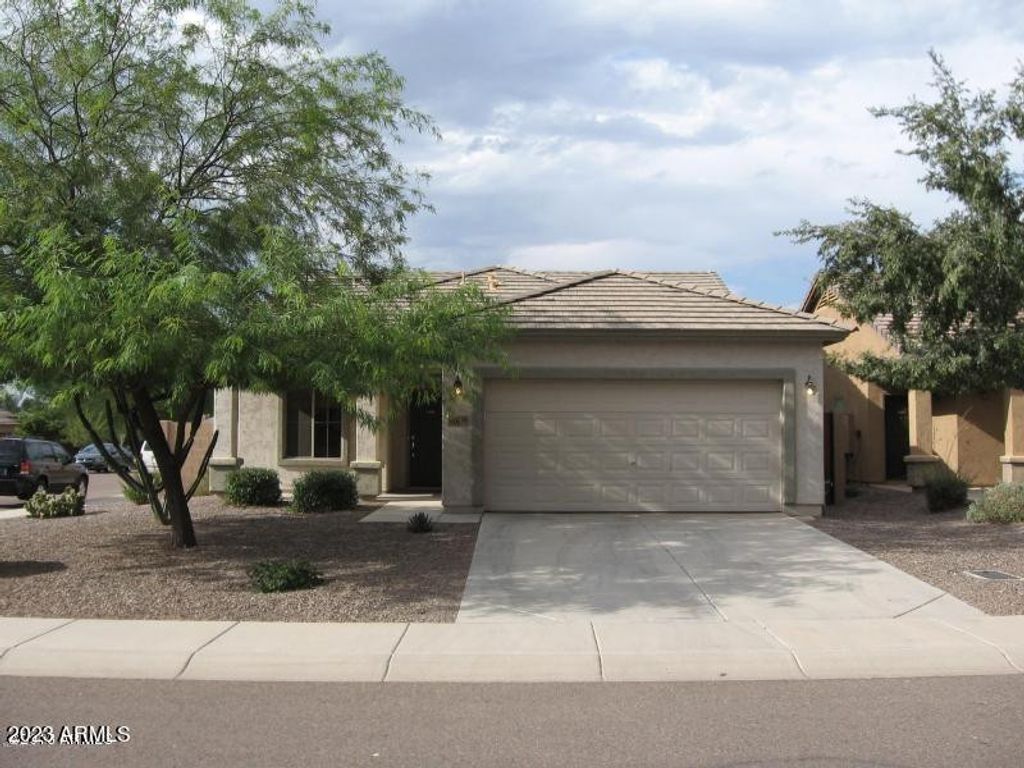 466 E Yellow Wood Avenue, San Tan Valley, AZ 85140