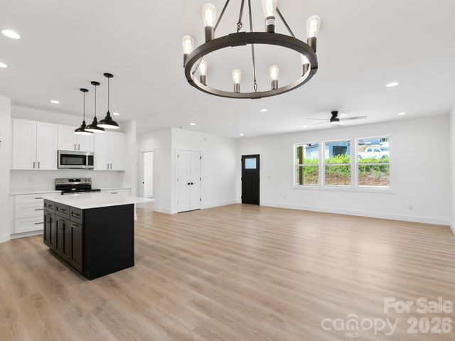 105 S Vineyard Village Drive, Old Fort, NC 28762