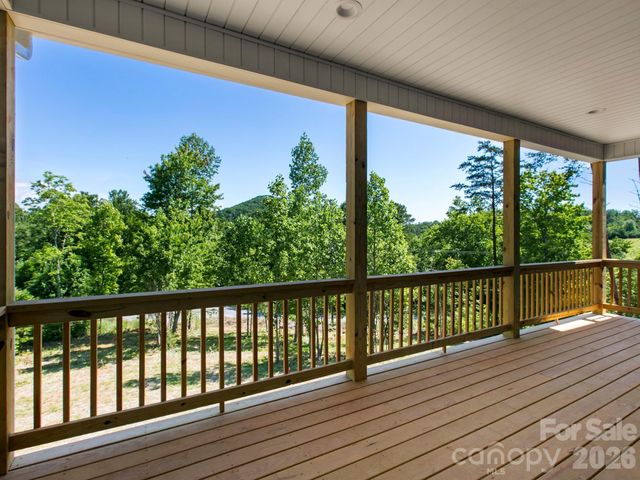 105 S Vineyard Village Drive, Old Fort, NC 28762