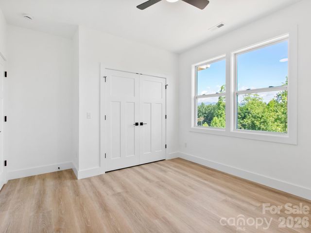 105 S Vineyard Village Drive, Old Fort, NC 28762