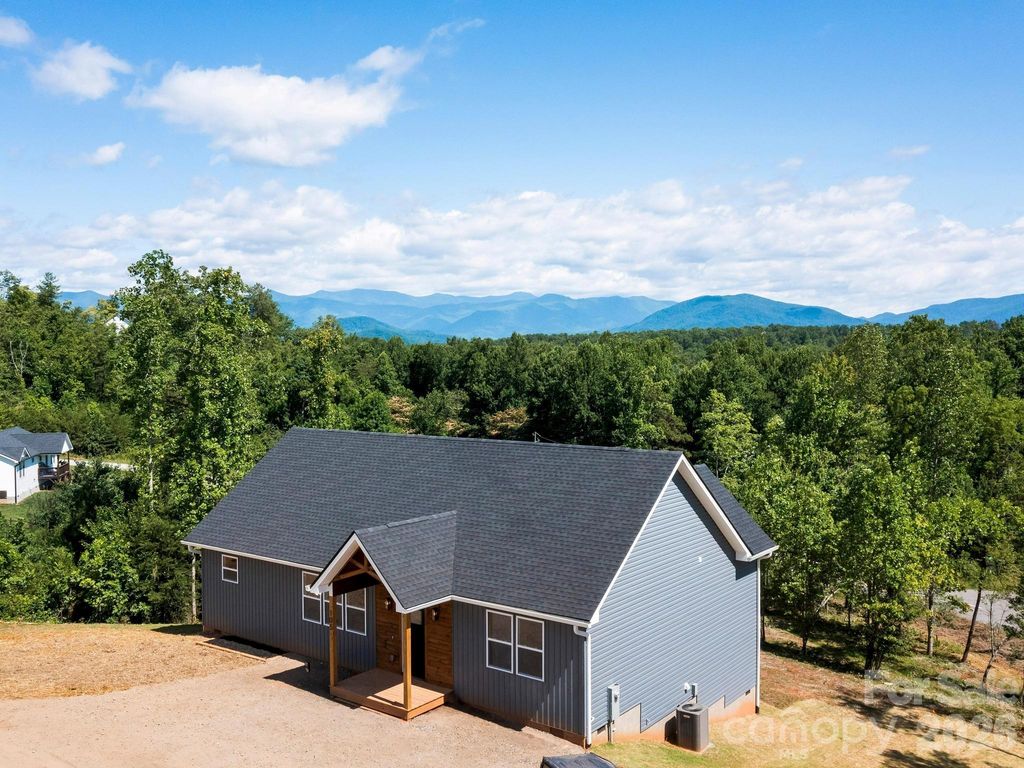 105 S Vineyard Village Drive, Old Fort, NC 28762