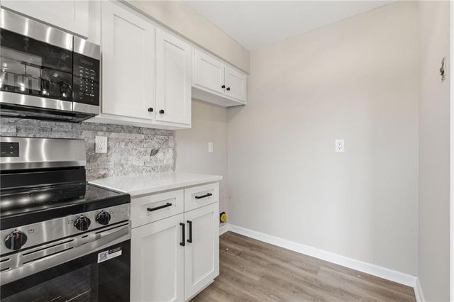 8630 W 85TH Street, Overland Park, KS 66212