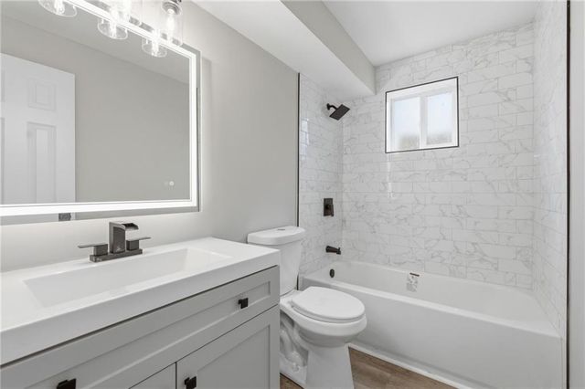 8630 W 85TH Street, Overland Park, KS 66212