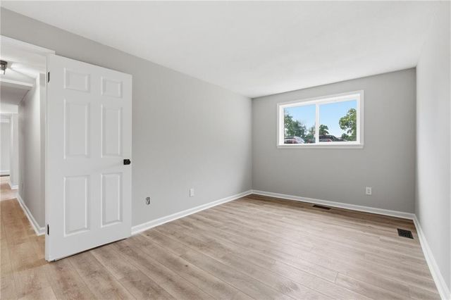 8630 W 85TH Street, Overland Park, KS 66212