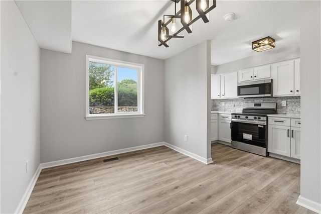 8630 W 85TH Street, Overland Park, KS 66212