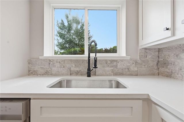 8630 W 85TH Street, Overland Park, KS 66212