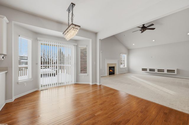 6884 Haymarket Street, Shelby Twp, MI 48317