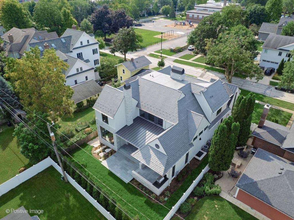 333 W Benton Avenue, Naperville, IL 60540 — photo 3