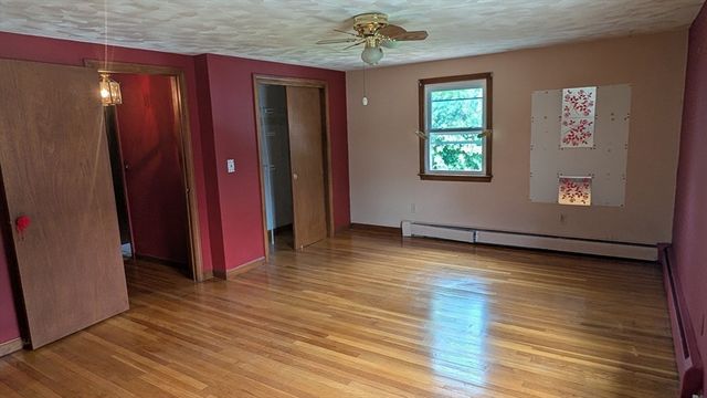 7 Charlotte Dr, Bristol, RI 02809