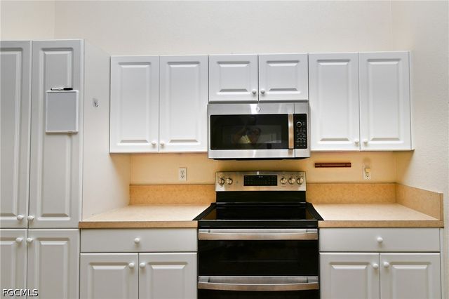 3020 62nd ST W, Lehigh Acres, FL 33971