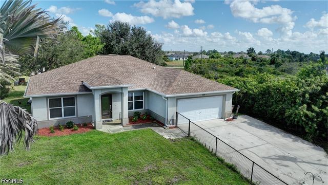 3020 62nd ST W, Lehigh Acres, FL 33971