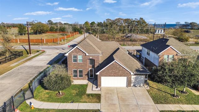 2001 Troon Drive, La Porte, TX 77571