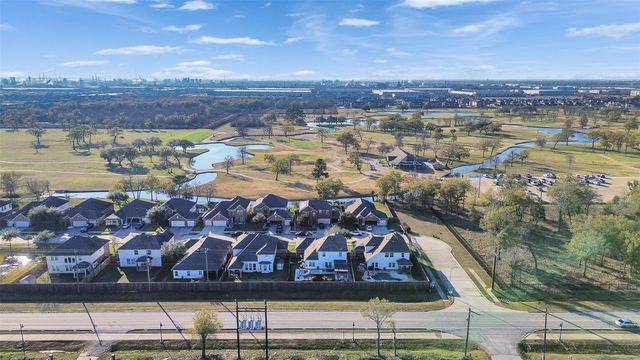 2001 Troon Drive, La Porte, TX 77571