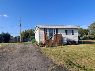 2222 Maureen Boulevard S, Obetz, OH 43207
