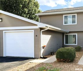 36 BROOKSIDE Place, Springfield, IL 62704