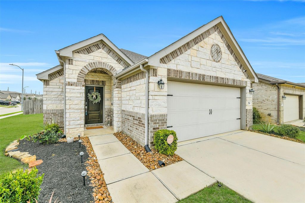 25734 Bottlebrush Sedge Street, Katy, TX 77493