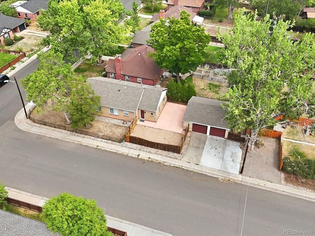 1200 Jasmine St, Denver, CO 80220