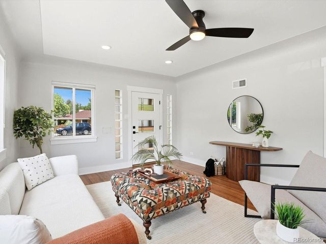 1200 Jasmine St, Denver, CO 80220