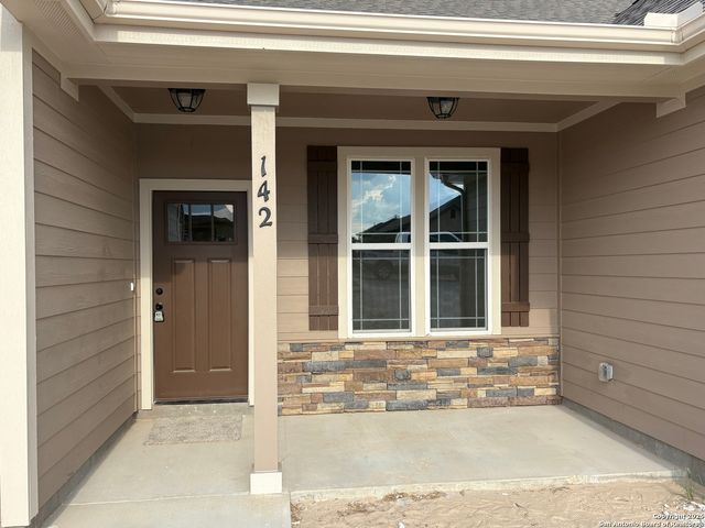 112 Oakmont Lane, La Vernia, TX 78121