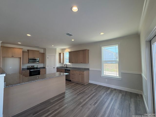 112 Oakmont Lane, La Vernia, TX 78121