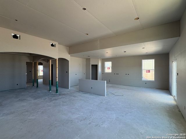 112 Oakmont Lane, La Vernia, TX 78121