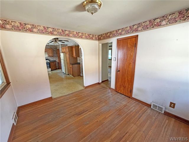 127 65th Street, Niagara Falls, NY 14304