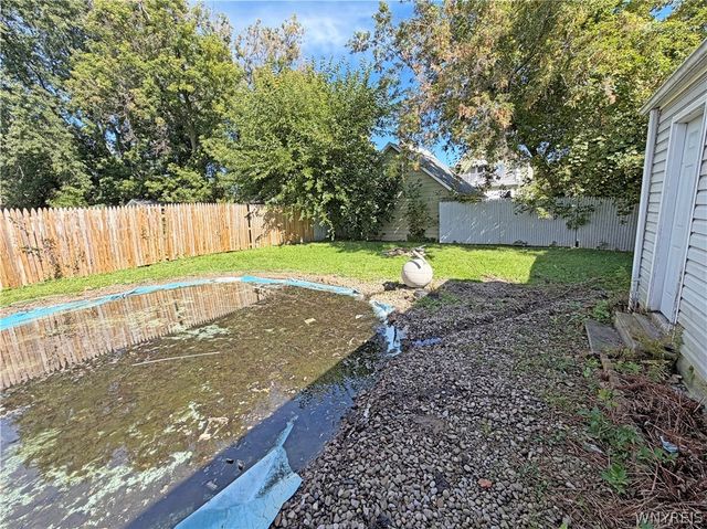 127 65th Street, Niagara Falls, NY 14304
