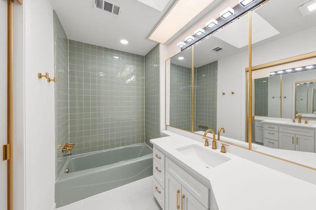 3905 Shady Valley Drive, Arlington, TX 76013