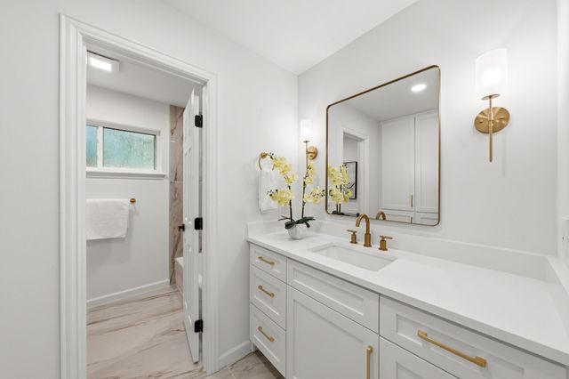 3905 Shady Valley Drive, Arlington, TX 76013