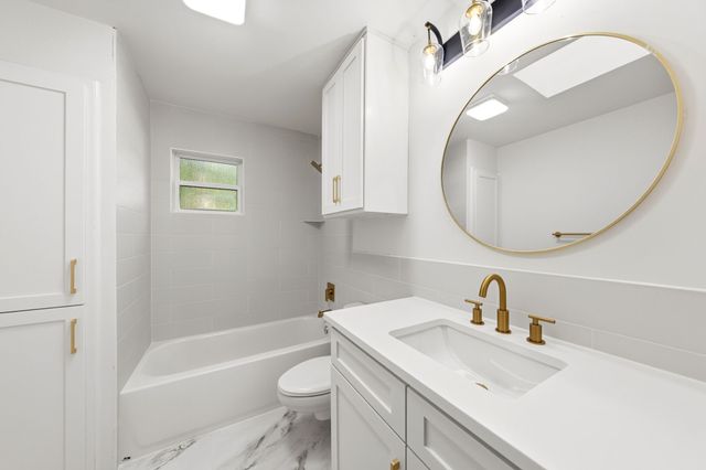 3905 Shady Valley Drive, Arlington, TX 76013