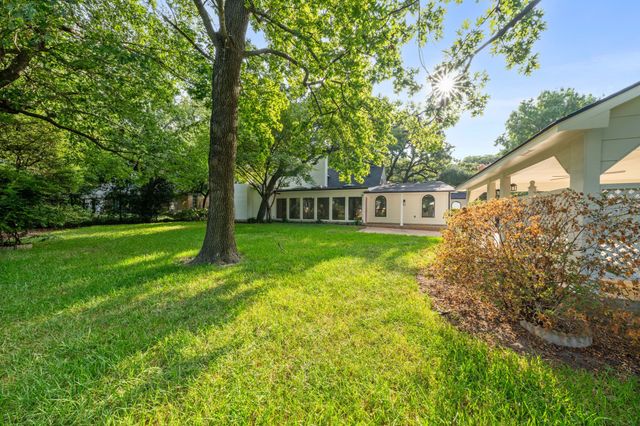 3905 Shady Valley Drive, Arlington, TX 76013