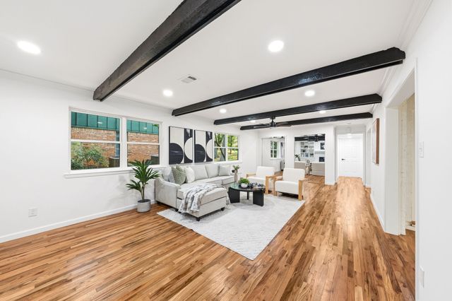 3905 Shady Valley Drive, Arlington, TX 76013