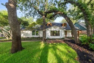 3905 Shady Valley Drive, Arlington, TX 76013