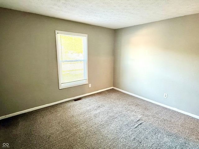 1713 Sycamore Drive, Plainfield, IN 46168