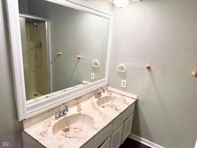 1713 Sycamore Drive, Plainfield, IN 46168