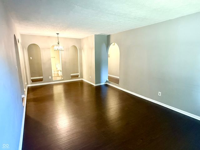 1713 Sycamore Drive, Plainfield, IN 46168