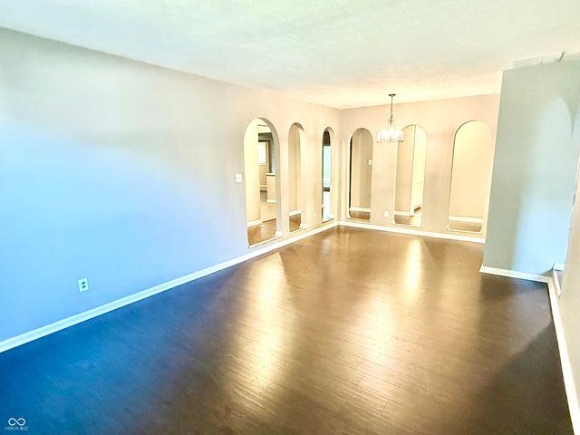 1713 Sycamore Drive, Plainfield, IN 46168