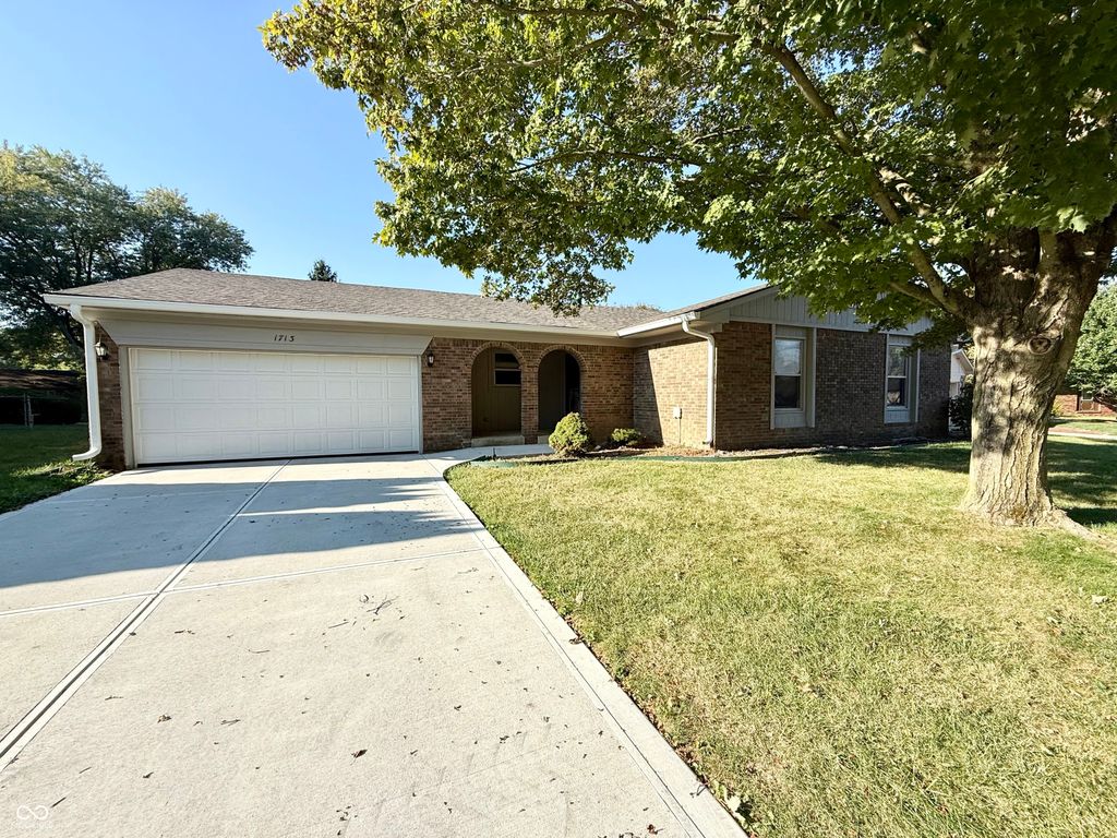 1713 Sycamore Drive, Plainfield, IN 46168