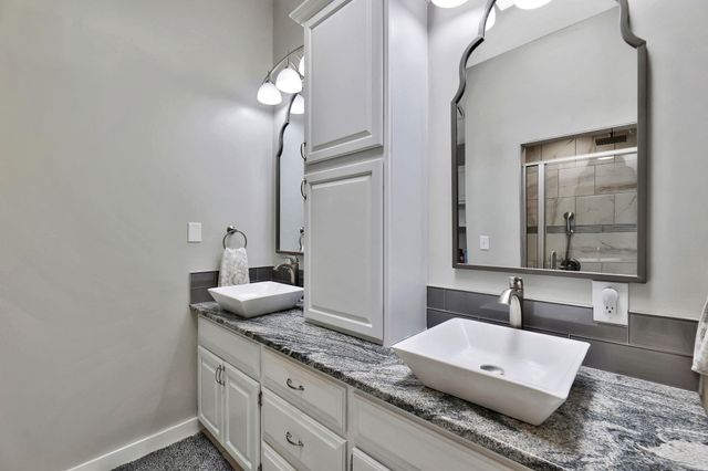 3105 W Keywest Ct, Wichita, KS 67204