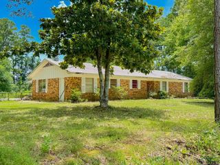 7677 E Noonday Rd, Hallsville, TX 75650