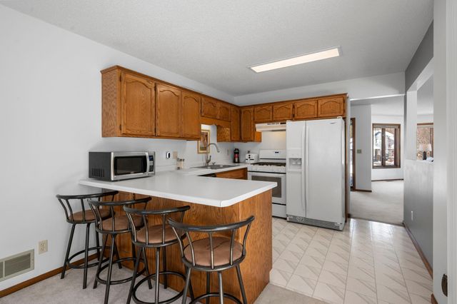 6724 Timber Crest Drive, Maple Grove, MN 55311