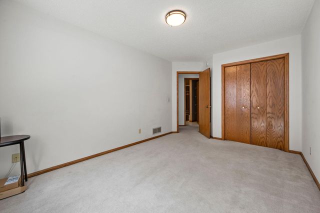 6724 Timber Crest Drive, Maple Grove, MN 55311