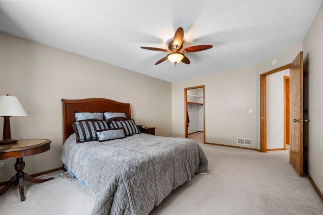 6724 Timber Crest Drive, Maple Grove, MN 55311