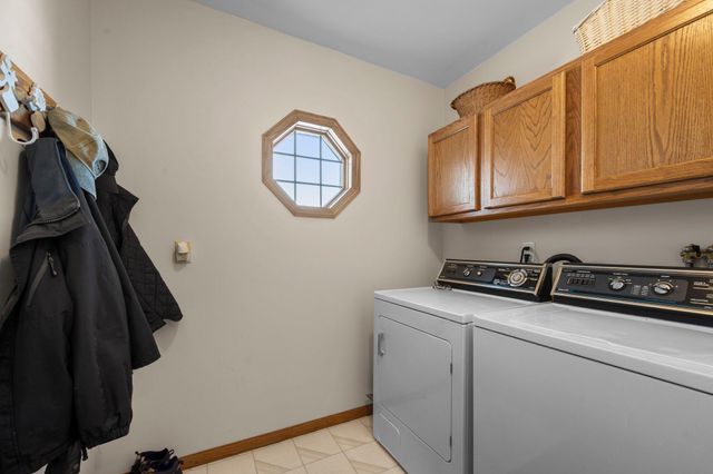 6724 Timber Crest Drive, Maple Grove, MN 55311