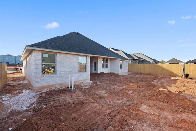 4908 Misty Wood Lane, Mustang, OK 73064