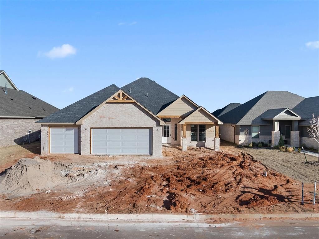 4908 Misty Wood Lane, Mustang, OK 73064