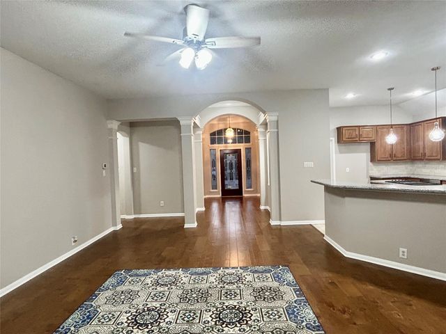 16807 Laguna Springs Drive, Houston, TX 77095